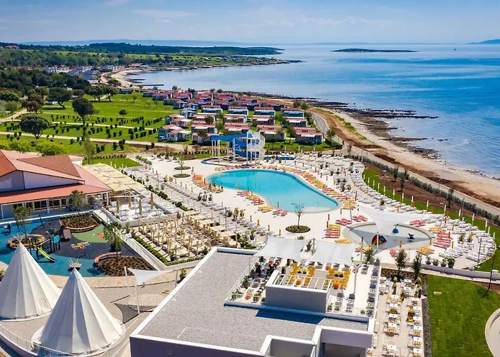 Arena Grand Kazela Camping Homes